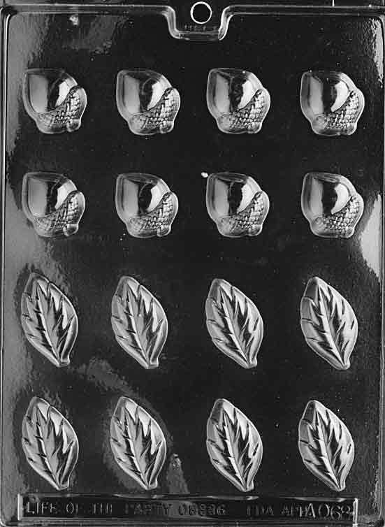 ACORNS AND LEAVES Wreaths Chocolate Candy Mold Craft Supply