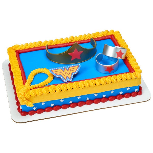 WONDER WOMAN Cake Topper Strength & Power Cake Decoration Decoset Birthday